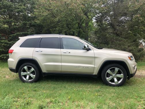 Photo 4 of 20 of 2014 Jeep Grand Cherokee Limited